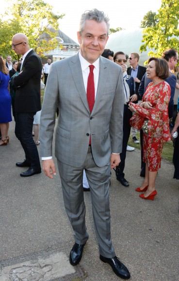 Danny-Huston-in-Brioni-369x580