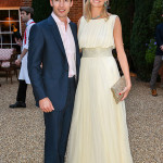 James Blunt and Sofia Wellesley (Sofia indossa una parure in diamanti e smeraldi Chopard)