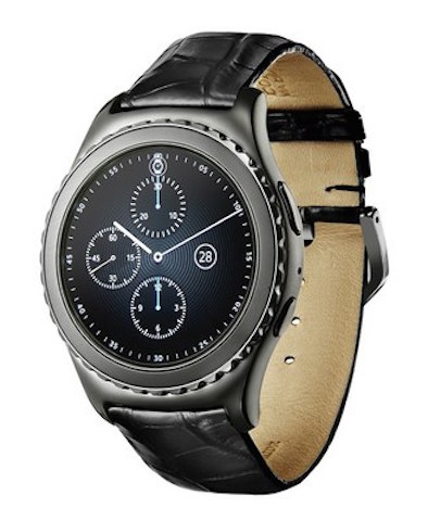 Il brand di pelletteria di lusso COLOMBO VIA DELLA SPIGA si unisce al colosso coreano SAMSUNG per la creazione dello smartwatch SAMSUNG GEAR s2 dal cinturino in coccodrillo in soli 250 esemplari. Lo smartwatch di Colombo e Samsung è disponibile nel monomarca Colombo in via della Spiga a Milano e in selezionate boutiques quali Sugar ad Arezzo, Tessabit a Como e Giglio a Palermo.